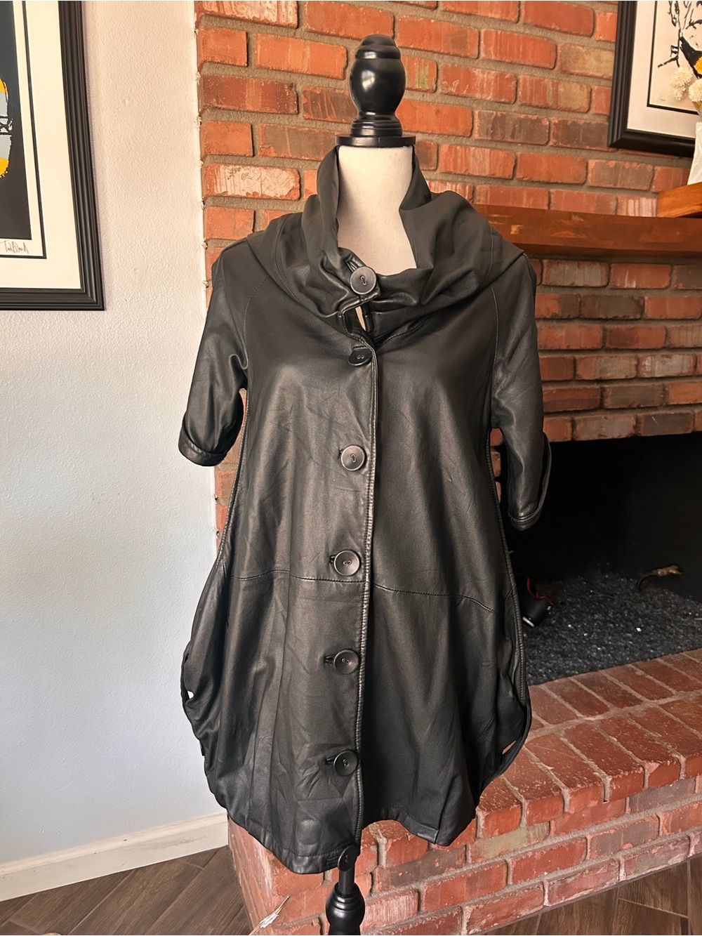 S’ MaxMara Leather Hooded Jacket in Black Sz 2